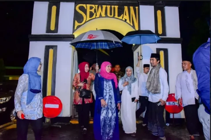 Menengok Masjid Agung...