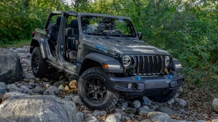 57.885 Jeep Wrangler...