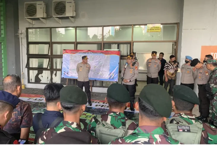 Polisi Siapkan 4 Mobil...