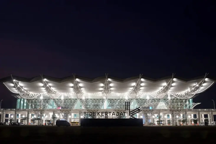 Bandara Kertajati Layani...