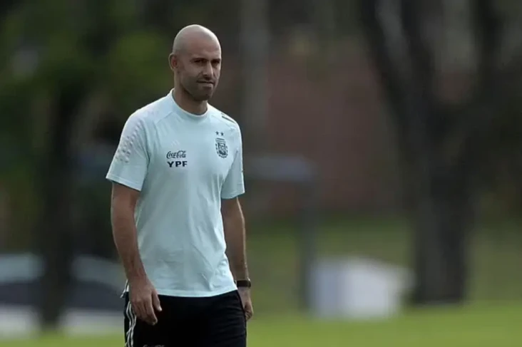 Mascherano Diminta Pertahankan...