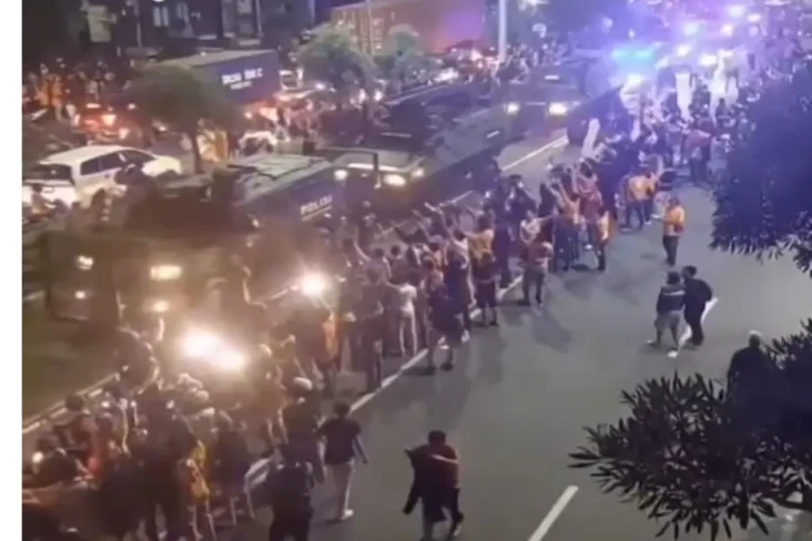 Jakmania Kawal Kepulangan...