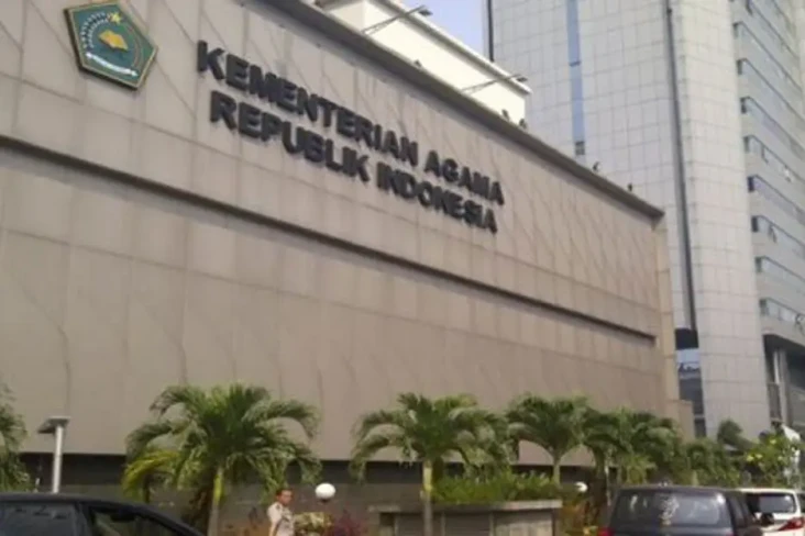Kemenag Blacklist Travel...