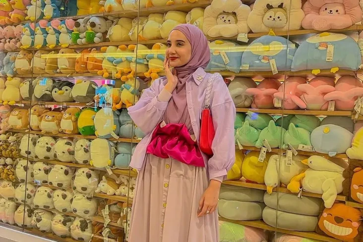 Gemar Belanja Online,...