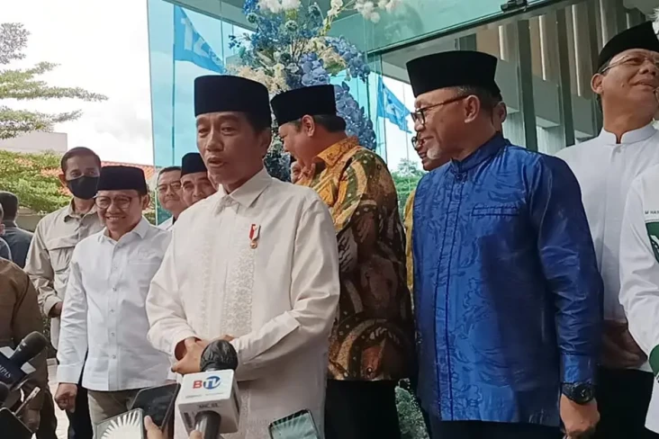 Di Bawah Komando Jokowi,...