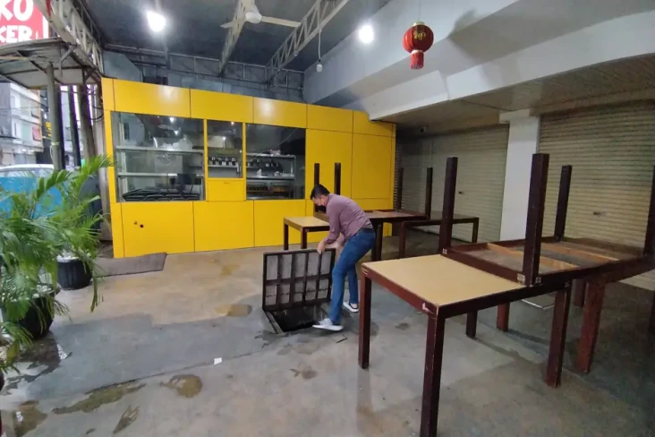 Puluhan Ruko di Pluit...