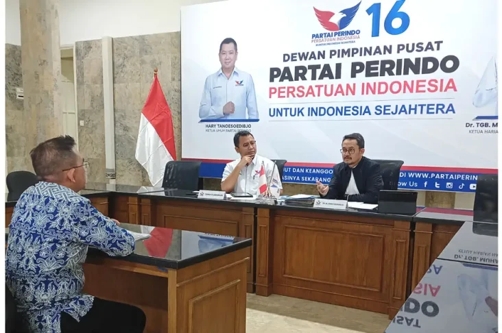 Partai Perindo Gelar...