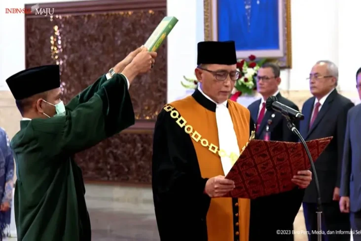 Presiden Jokowi Saksikan...