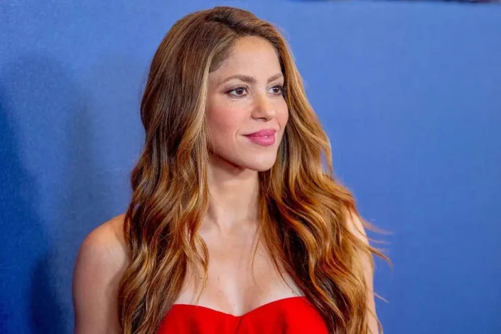 Shakira Ajak Anak Pindah...