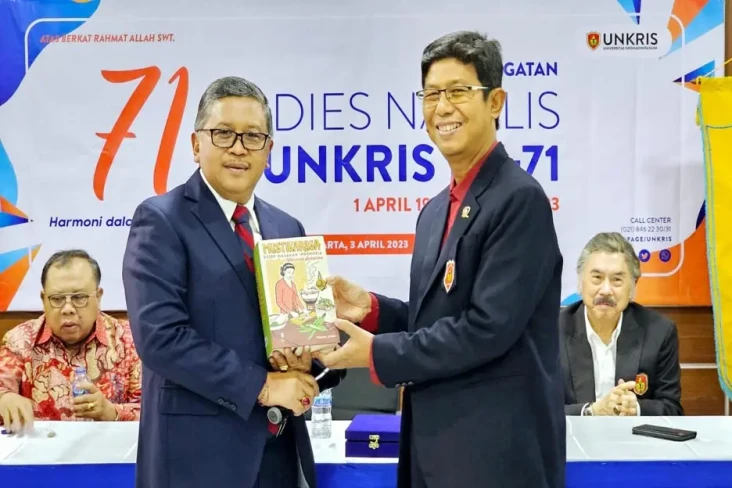 Orasi Ilmiah di Unkris,...