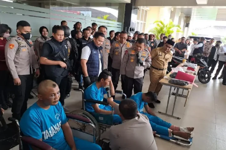 Nekat! Komplotan Rampok...