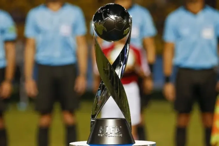 Peru Batal Jadi Tuan...