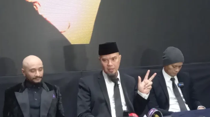 Berseteru dengan Once...