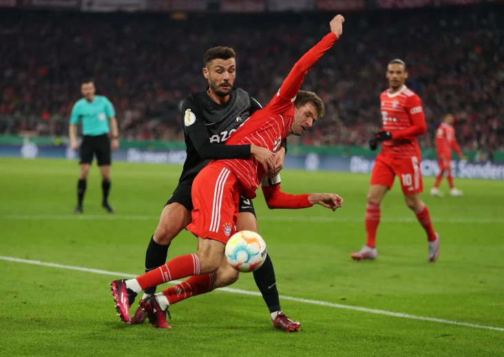 Bayern Muenchen vs Freiburg:...