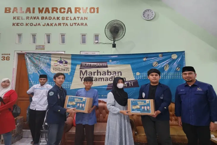 IKA Trisakti Bagi-bagi...