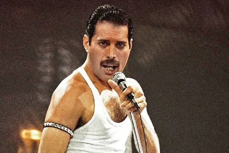 7 Artis Hollywood yang...