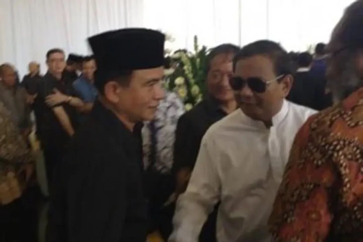 Yusril Temui Prabowo...