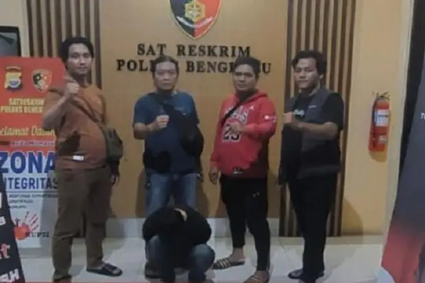 Mahasiswi di Bengkulu...