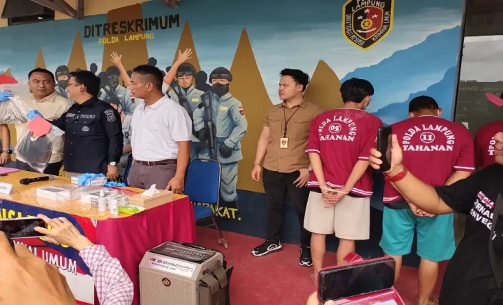 Polda Lampung Bekuk...