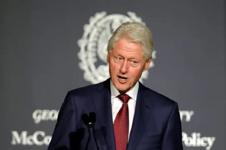 Bill Clinton Menyesal...