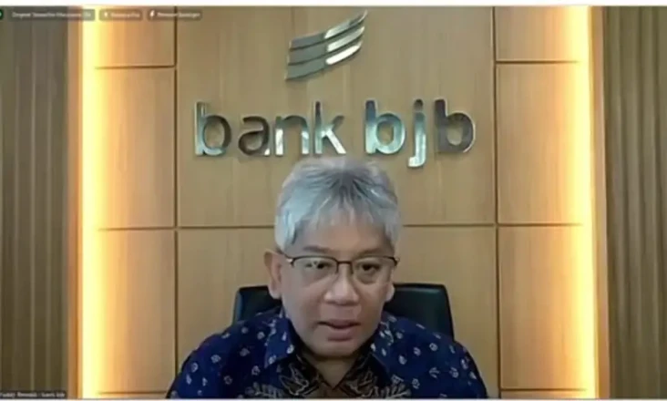 Direktur bank bjb Raih...