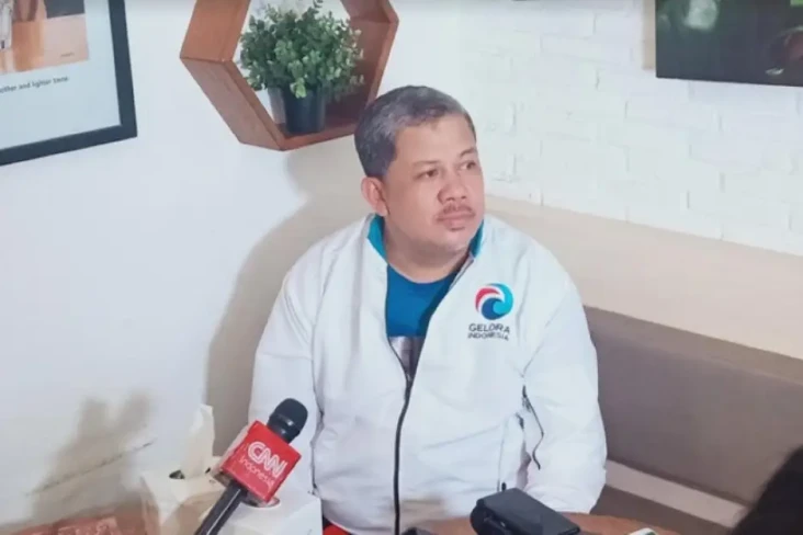 Fahri Hamzah Sebut Pencopotan...