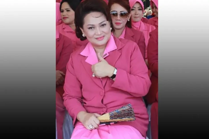 Sosok Istri Wakapolri...