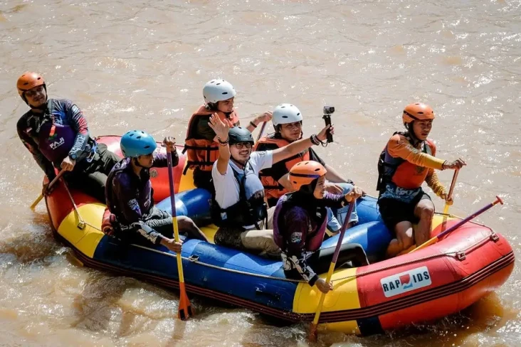 Jajal Wisata Arung Jeram...