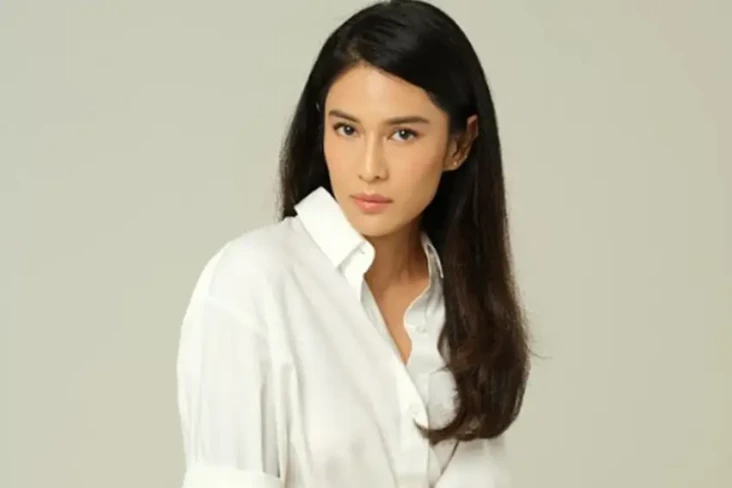 4 Artis Indonesia Keturunan...