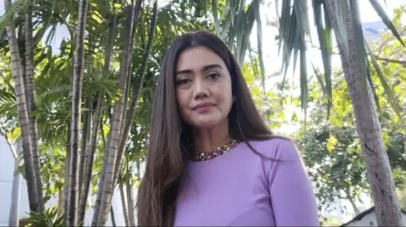 Ibunda Julia Perez Berangsur...