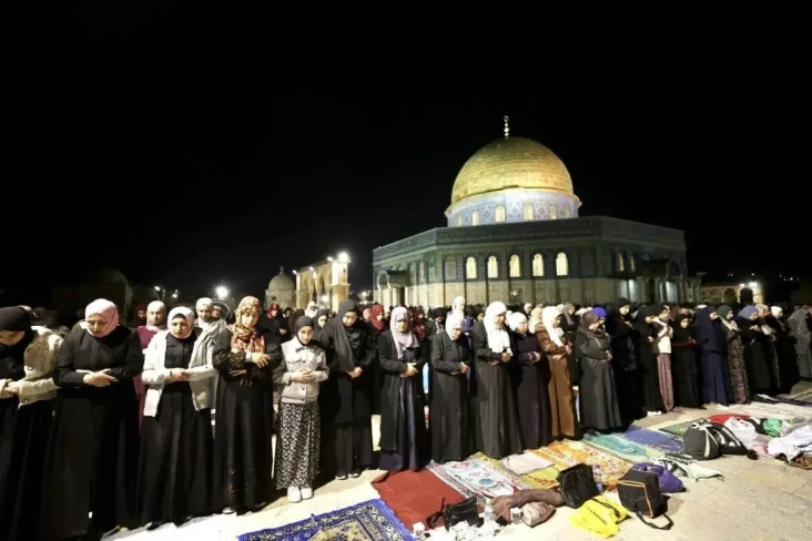 Hamas: Jemaah Masjid...
