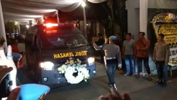 Jenazah Istri Wakapolri...