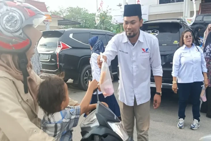 Berbagi Berkah di Bulan...