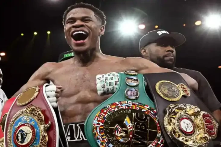 Devin Haney Menang,...
