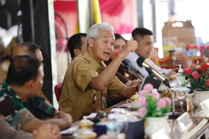 Hasil Survei LSI, Sebanyak...