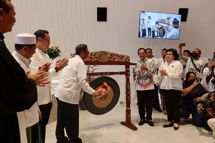 Mahfud MD dan Tito Karnavian...