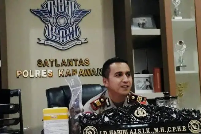 Besok! 78 U-Turn di...