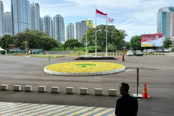 Sambut Kunjungan HT,...