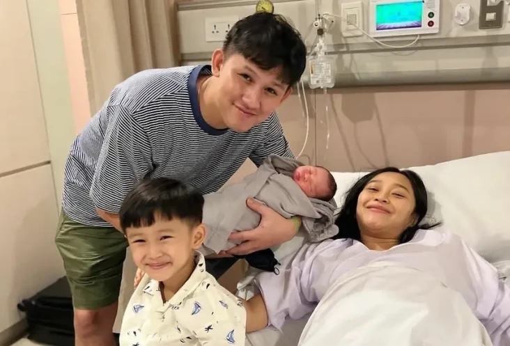 Dikaruniai Anak Kedua,...