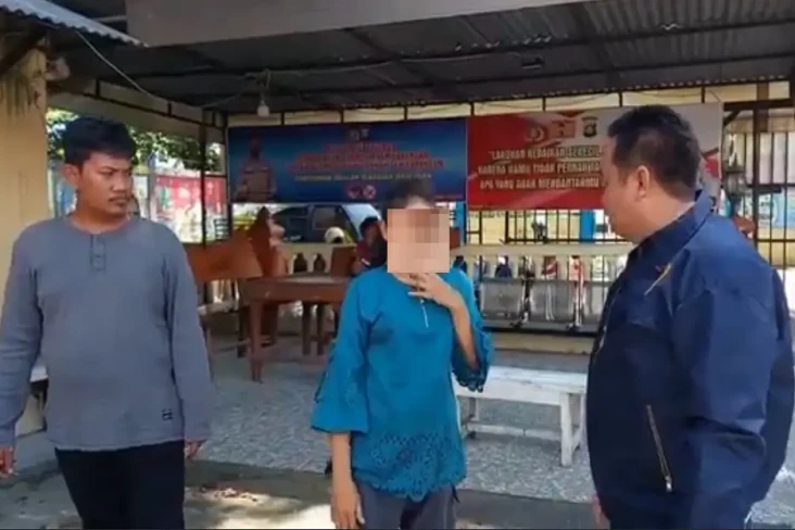 Buang Bayi Hasil Hubungan...