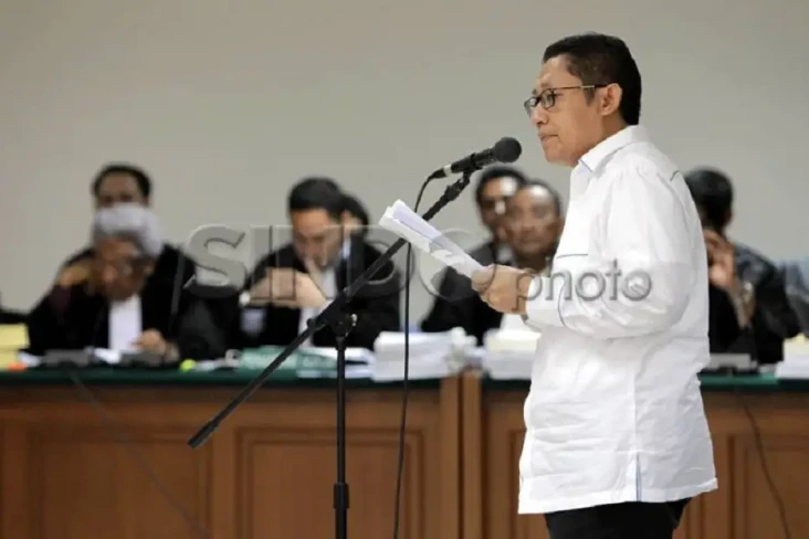 Anas Urbaningrum Minta...