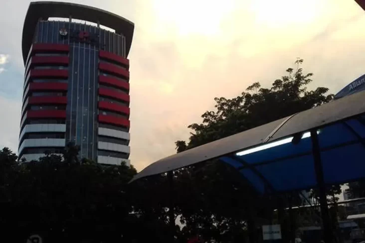 Ponsel Pegawai dan Pimpinan...