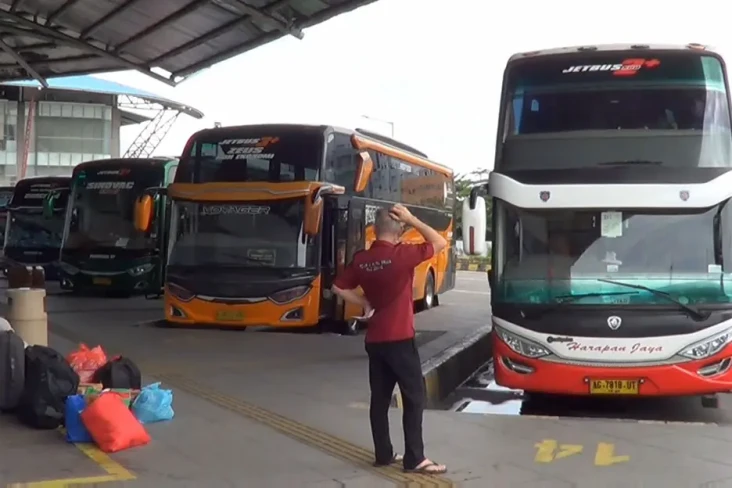 Sepekan Jelang Idulfitri,...