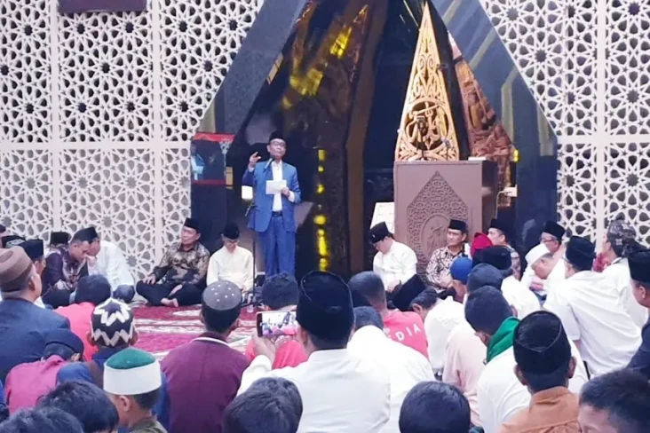 Ceramah di Masjid PDIP,...