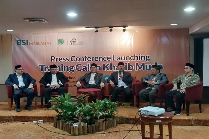 MUI Launching Program...