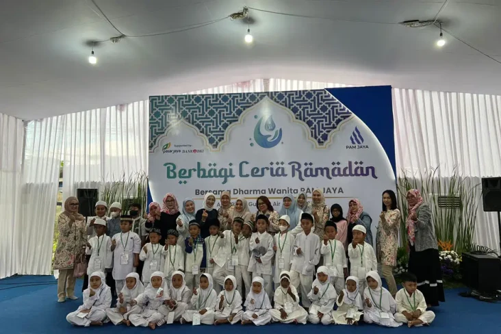Berbagi Ceria di Bulan...