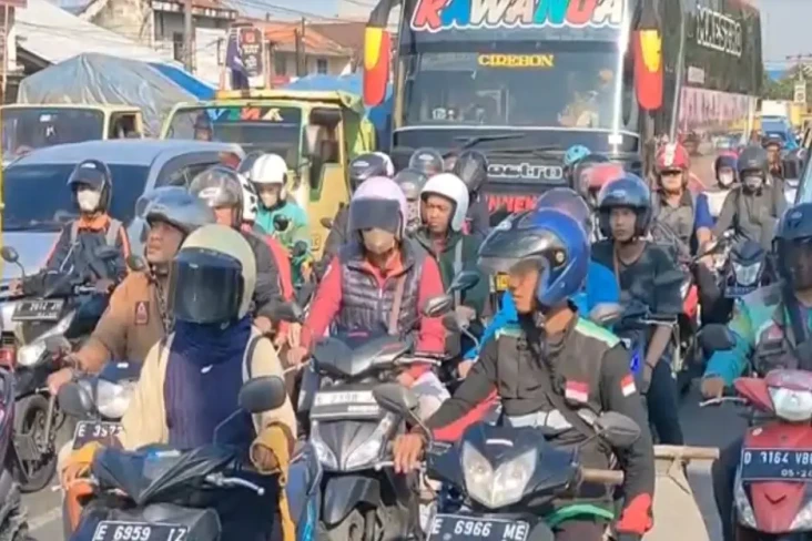 11 Hari Jelang Lebaran,...