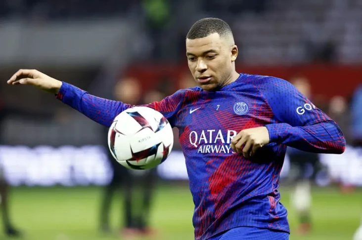Kylian Mbappe Bikin...