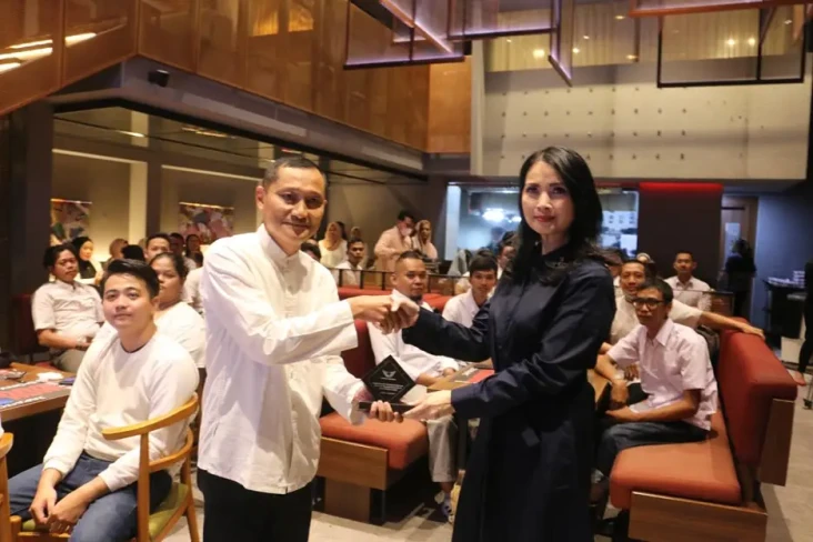 Peringati HUT ke-7,...