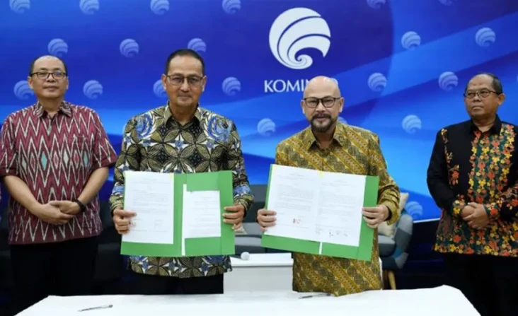 Jurus Kominfo Lawan...